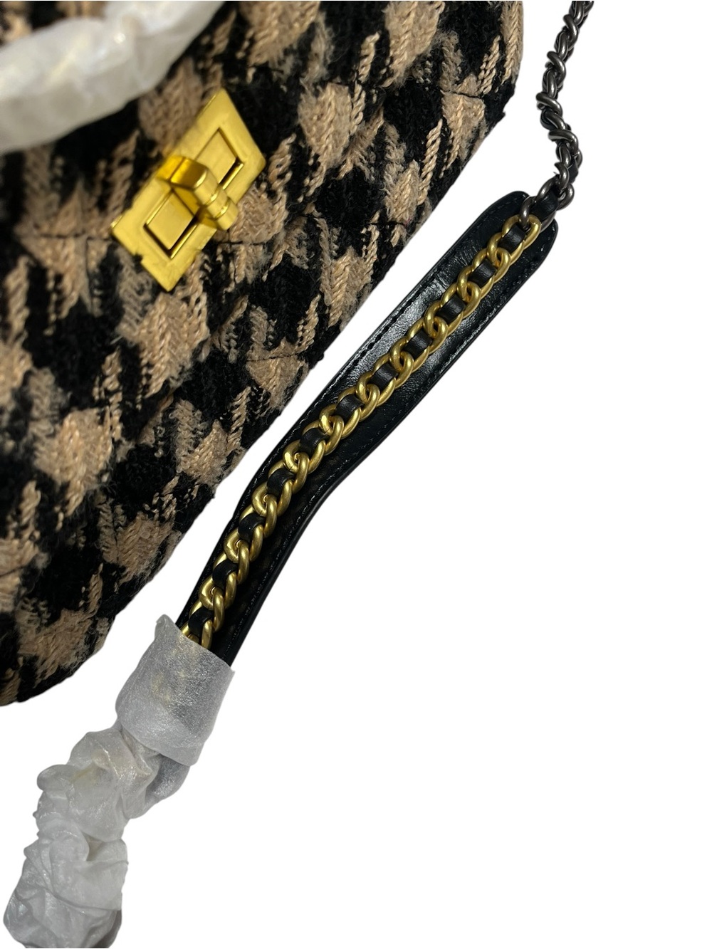 Houndstooth Tweed Black and Beige Flap Bag w/Chain Strap - Picture 3 of 8